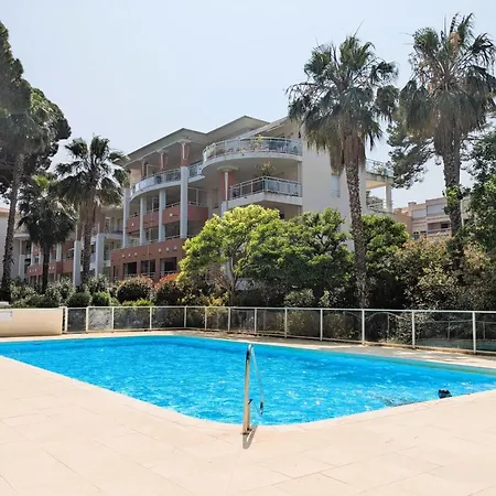 Appartamento Of 70 M With Shared Pool In