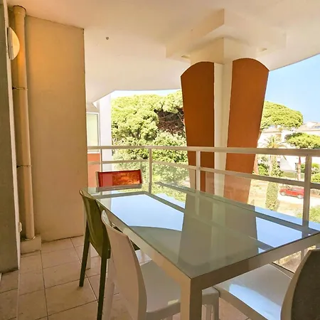Appartamento Of 70 M With Shared Pool In