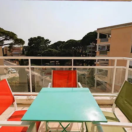 Appartement Of 70 M With Shared Pool In Hyères